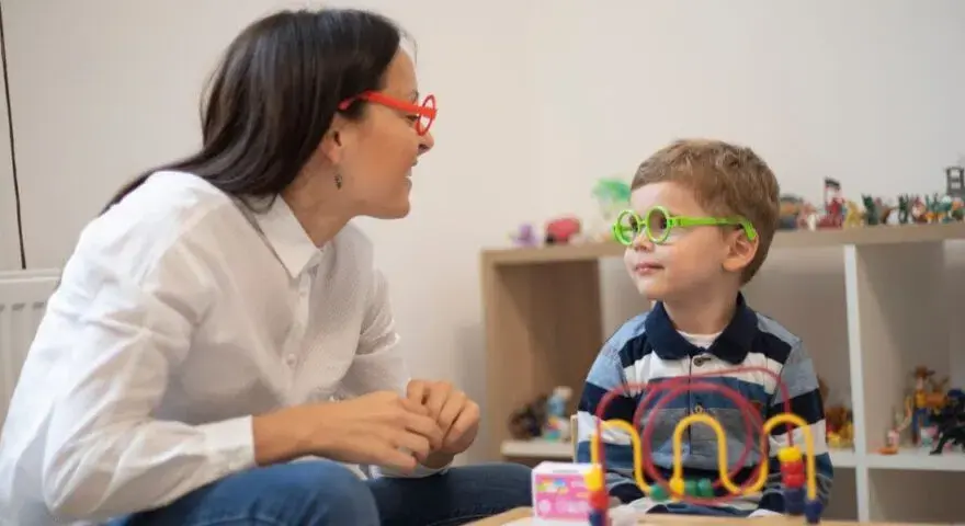 Gdzie zgłosić problemy wychowawcze z dzieckiem i uzyskać pomoc?